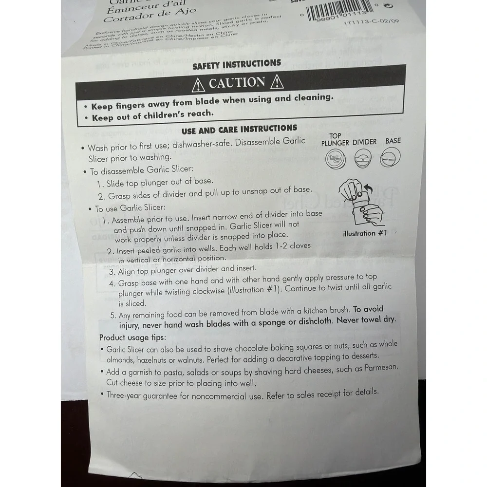 Pampered Chef Garlic Slicer NEW White Handheld Kitchen Tool with Instructions